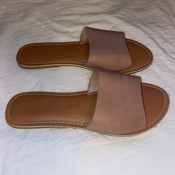 LIKE NEW: “Cabana Tan/Brown Slides/Sandals” from a  Napa Boutique! - Picture 6 of 10